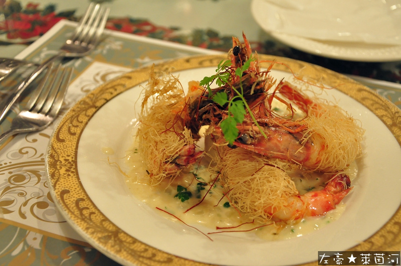 [食記] 高雄。新興區 萊茵河法式餐廳 (古堡建築與風格)