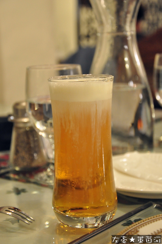 [食記] 高雄。新興區 萊茵河法式餐廳 (古堡建築與風格)