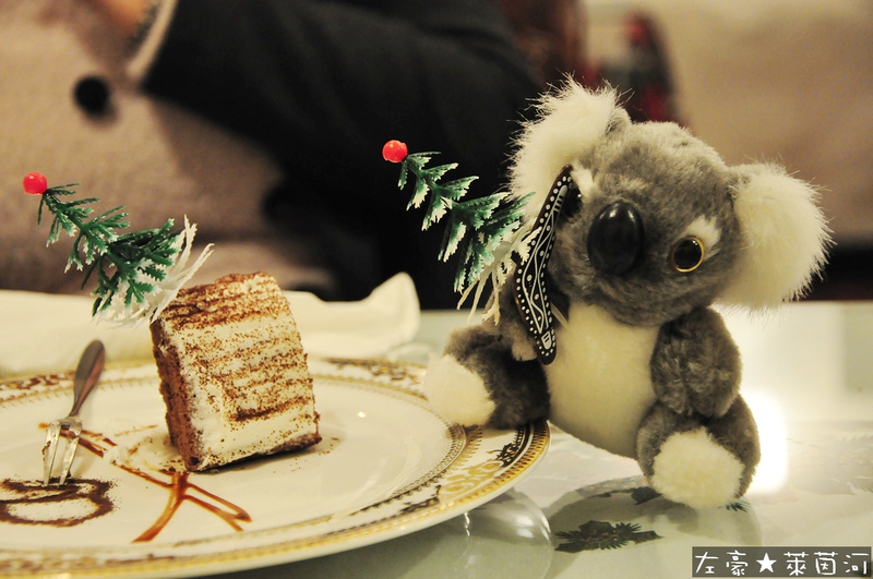 [食記] 高雄。新興區 萊茵河法式餐廳 (古堡建築與風格)