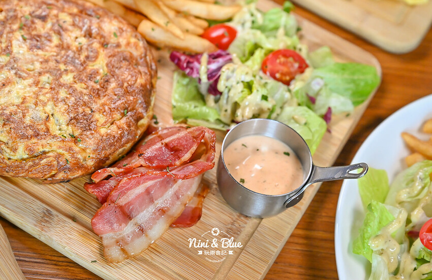 台中早午餐推薦，早午餐均一價319元，還有全台唯一700款精釀啤酒長廊