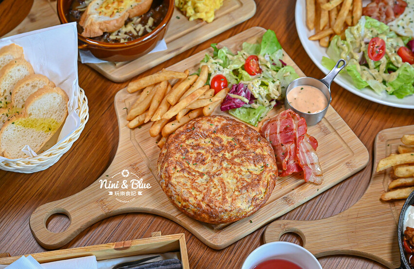 台中早午餐推薦，早午餐均一價319元，還有全台唯一700款精釀啤酒長廊