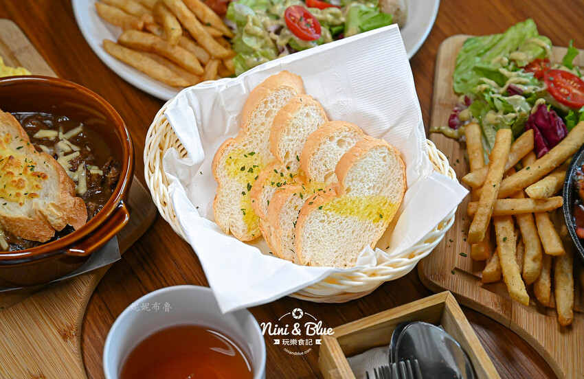 台中早午餐推薦，早午餐均一價319元，還有全台唯一700款精釀啤酒長廊