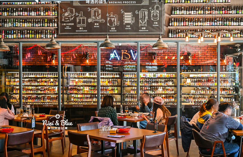 台中早午餐推薦，早午餐均一價319元，還有全台唯一700款精釀啤酒長廊