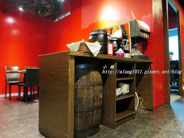 著火的牛阿根廷烤肉：大口吃肉，桌邊現切..    吃飽飽才准離開!!!   ..著火的牛阿根廷烤肉~