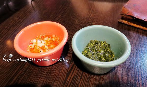 著火的牛阿根廷烤肉：大口吃肉，桌邊現切..    吃飽飽才准離開!!!   ..著火的牛阿根廷烤肉~