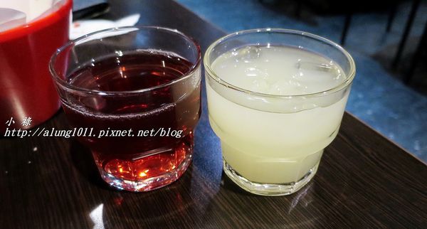 著火的牛阿根廷烤肉：大口吃肉，桌邊現切..    吃飽飽才准離開!!!   ..著火的牛阿根廷烤肉~