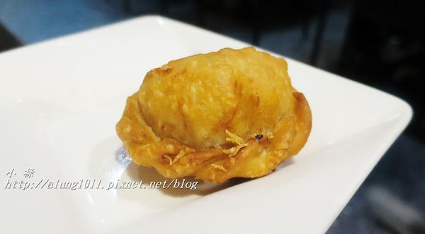 著火的牛阿根廷烤肉：大口吃肉，桌邊現切..    吃飽飽才准離開!!!   ..著火的牛阿根廷烤肉~