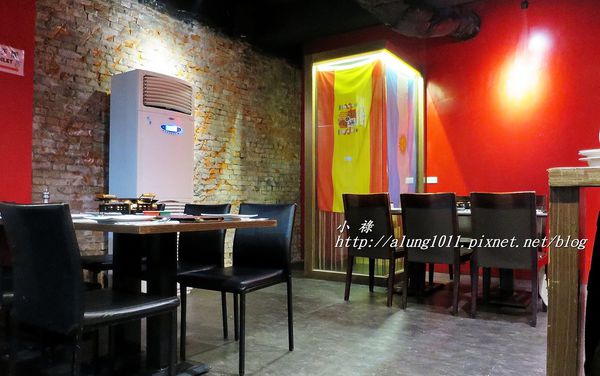 著火的牛阿根廷烤肉：大口吃肉，桌邊現切..    吃飽飽才准離開!!!   ..著火的牛阿根廷烤肉~