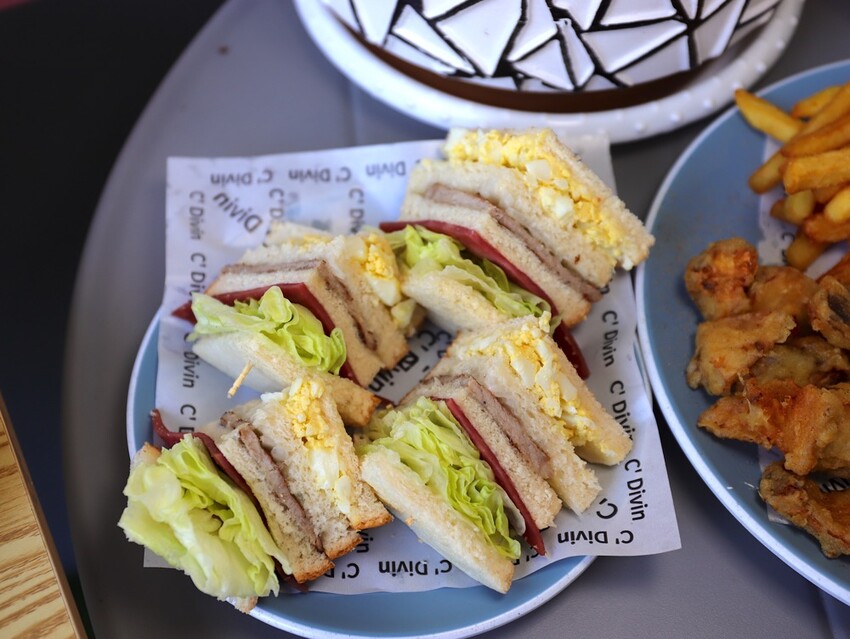 再吃兩口早午餐l台南必吃粉漿蛋餅/餐點多達百種選擇的平價早午餐店/近台南嘉南藥理大學.奇美博物館 - 進食的巨鼠