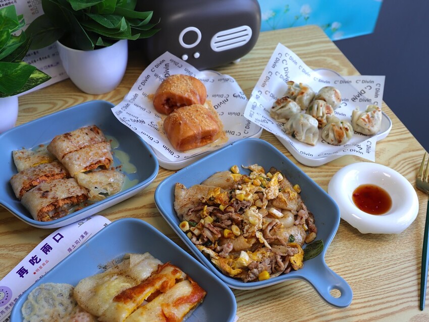 再吃兩口早午餐l台南必吃粉漿蛋餅/餐點多達百種選擇的平價早午餐店/近台南嘉南藥理大學.奇美博物館 - 進食的巨鼠