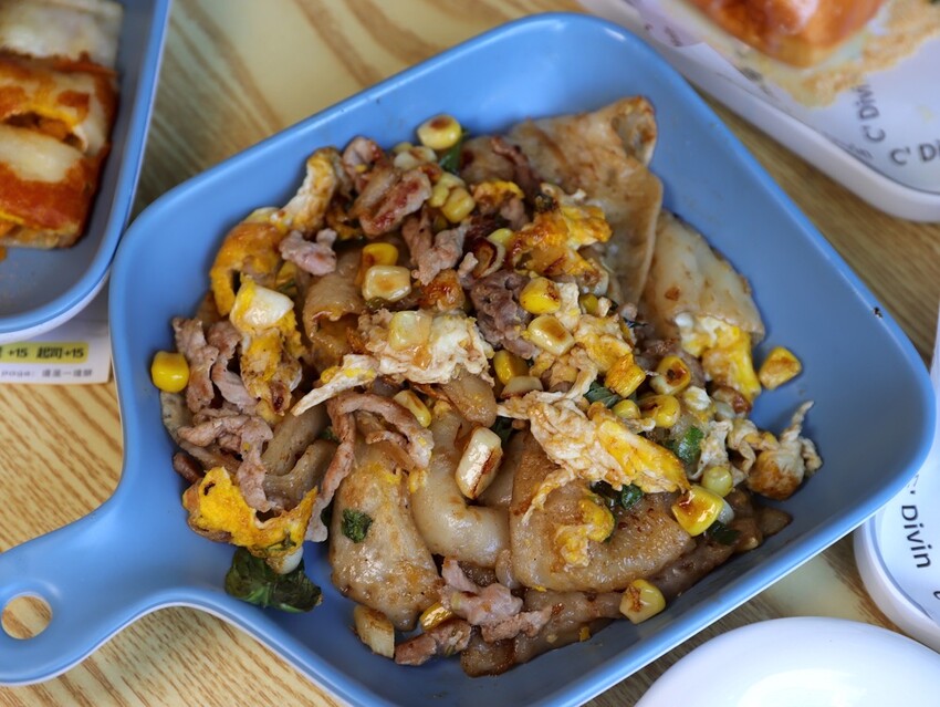 再吃兩口早午餐l台南必吃粉漿蛋餅/餐點多達百種選擇的平價早午餐店/近台南嘉南藥理大學.奇美博物館 - 進食的巨鼠