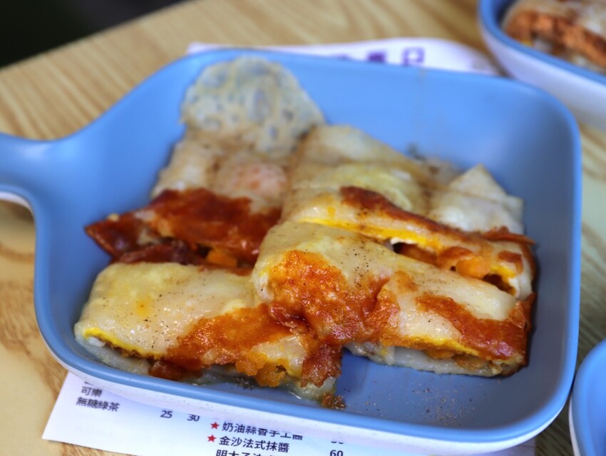 再吃兩口早午餐l台南必吃粉漿蛋餅/餐點多達百種選擇的平價早午餐店/近台南嘉南藥理大學.奇美博物館 - 進食的巨鼠