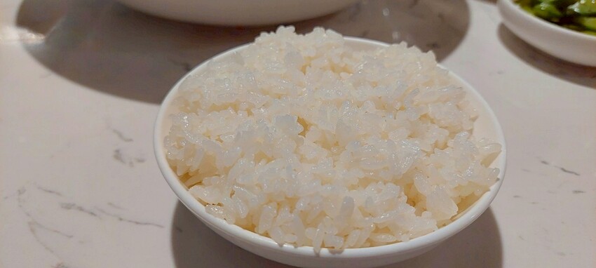 美食|漢來美食新品牌「TO GO溜溜酸菜魚專賣店」高雄夢時代