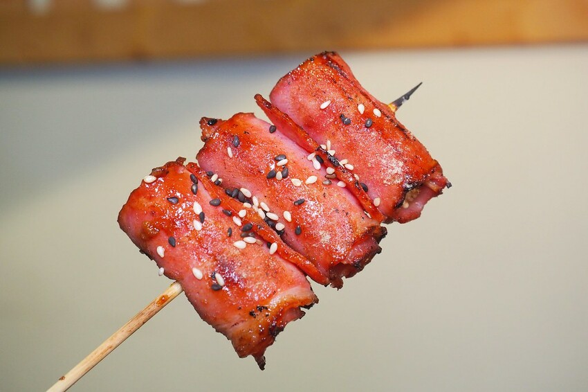 ♥木子串燒♥人氣平價串燒,最便宜一串只要$20好佛心,隨便拿都不心痛,秘製醬汁鹹甜好吃超涮嘴,宜蘭礁溪串燒推