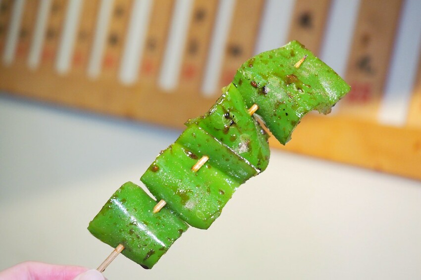 ♥木子串燒♥人氣平價串燒,最便宜一串只要$20好佛心,隨便拿都不心痛,秘製醬汁鹹甜好吃超涮嘴,宜蘭礁溪串燒推