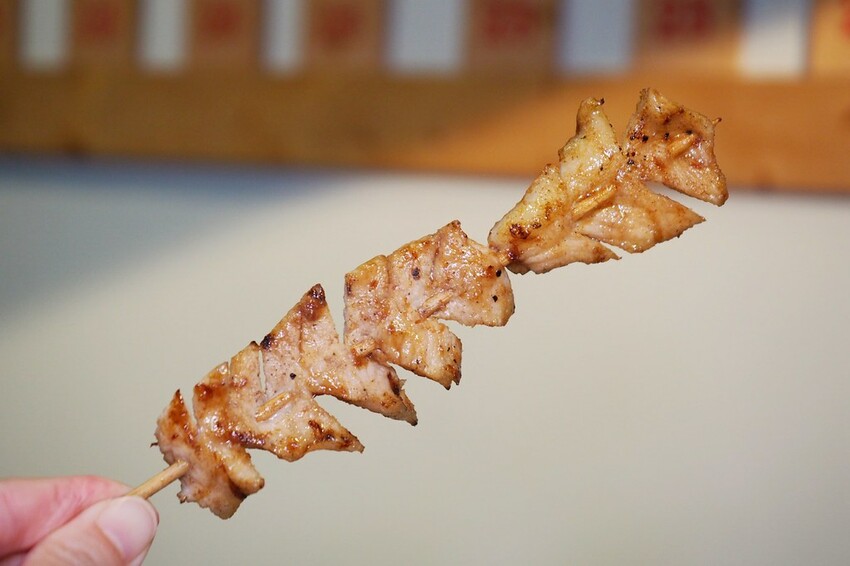 ♥木子串燒♥人氣平價串燒,最便宜一串只要$20好佛心,隨便拿都不心痛,秘製醬汁鹹甜好吃超涮嘴,宜蘭礁溪串燒推