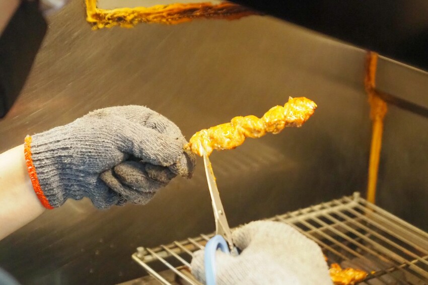 ♥木子串燒♥人氣平價串燒,最便宜一串只要$20好佛心,隨便拿都不心痛,秘製醬汁鹹甜好吃超涮嘴,宜蘭礁溪串燒推