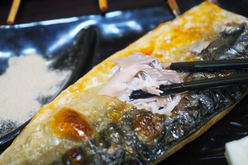 ♥木子串燒♥人氣平價串燒,最便宜一串只要$20好佛心,隨便拿都不心痛,秘製醬汁鹹甜好吃超涮嘴,宜蘭礁溪串燒推