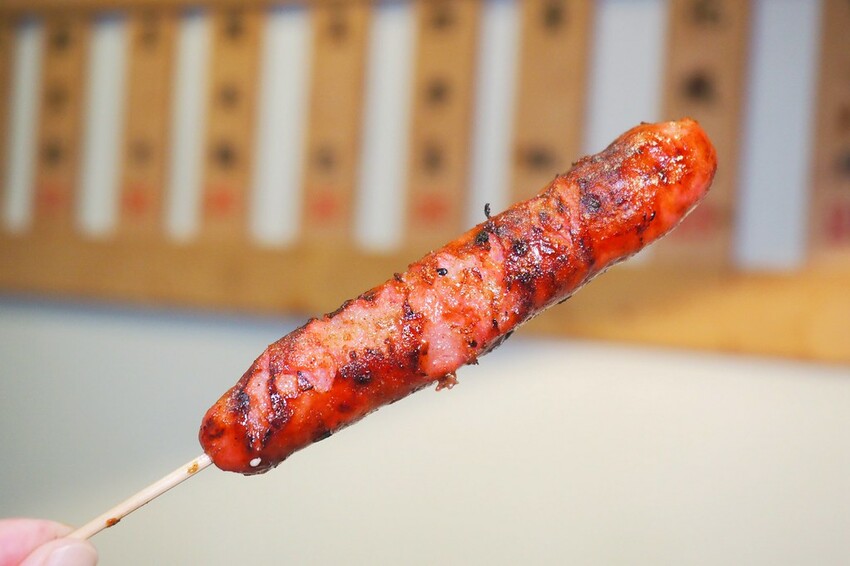 ♥木子串燒♥人氣平價串燒,最便宜一串只要$20好佛心,隨便拿都不心痛,秘製醬汁鹹甜好吃超涮嘴,宜蘭礁溪串燒推