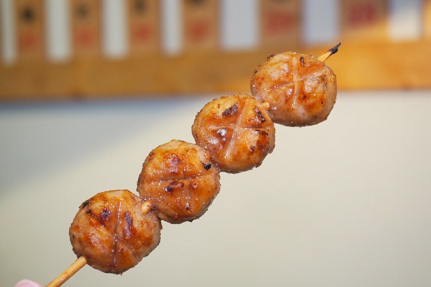 ♥木子串燒♥人氣平價串燒,最便宜一串只要$20好佛心,隨便拿都不心痛,秘製醬汁鹹甜好吃超涮嘴,宜蘭礁溪串燒推