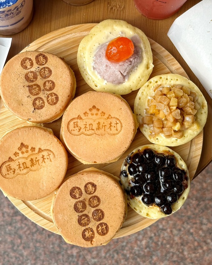 新品報報！下午茶點心好夥伴「馬祖新村中壢SOGO店」推出全新爆餡車輪餅啦！激推「復刻塩味奶油、珍珠奶茶」，還有夏季限定的西瓜芒果系列飲品可以選擇！ - 阿華田的美食日記