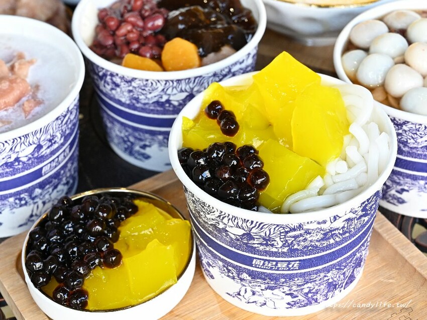周記豆花甜品專賣｜台中在地20年老店竟然賣起精品！不只豆花好吃，還有夏日限定芒果牛奶冰，料多到爆！