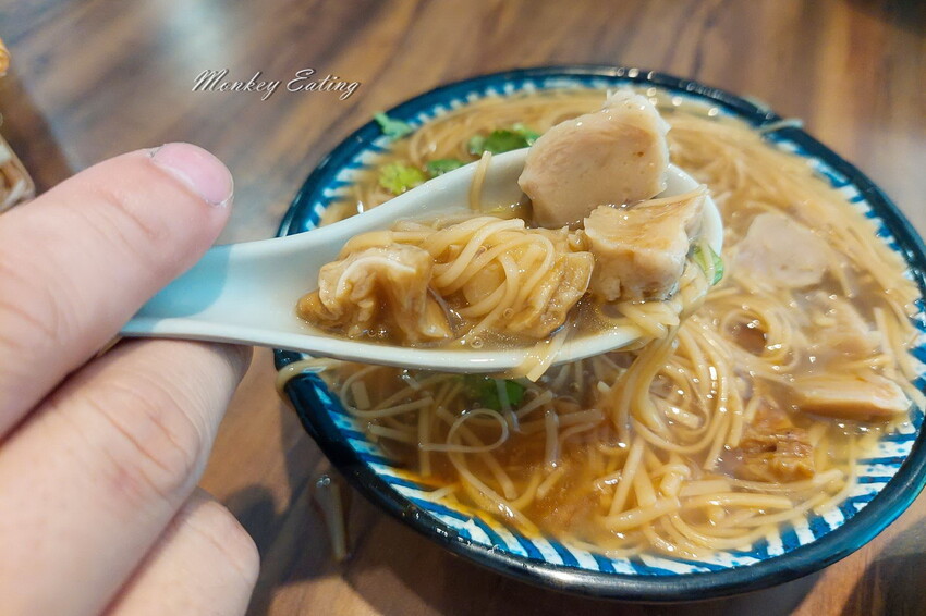 【桃園美食】橙天享吃。大腸麵線、肉圓｜獨家中藥湯頭麵線，蒜香肉圓Q彈好吃。青埔美食推薦 - 貪吃猴的幻想