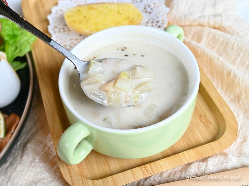 覓徑｜充滿神祕靜謐的人氣早午餐，隱身在巷弄裡，澎派早午餐拼盤，還有美美的軟法三明治～