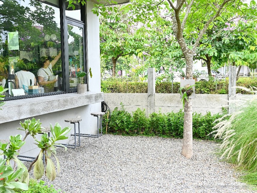 覓徑｜充滿神祕靜謐的人氣早午餐，隱身在巷弄裡，澎派早午餐拼盤，還有美美的軟法三明治～