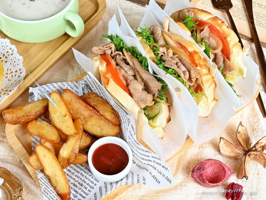 覓徑｜充滿神祕靜謐的人氣早午餐，隱身在巷弄裡，澎派早午餐拼盤，還有美美的軟法三明治～