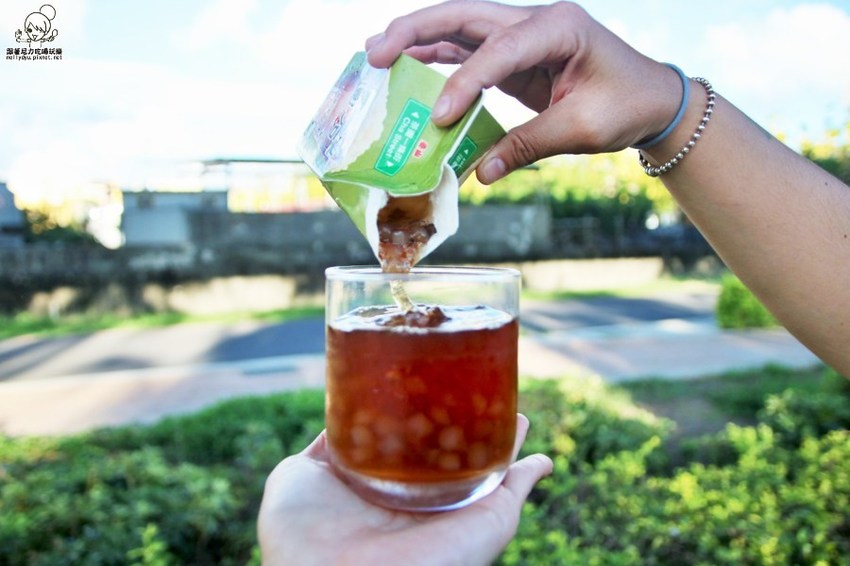 7-11便利商店限定！茶攤一條街 X 圓石 復刻雙Q紅茶雙重咬咬口感 - 跟著尼力吃喝玩樂＆親子生活