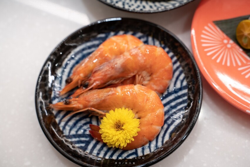 台北美食|光り鮨 光迴轉壽司~台北松山區全新開幕迴轉壽司,挑戰全台握壽司最低價,喜歡吃日本壽司刺身的