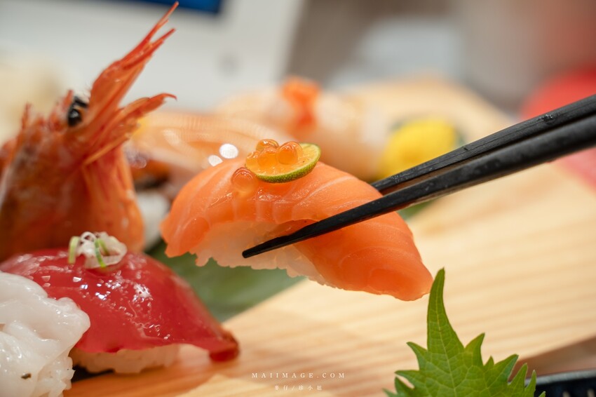 台北美食|光り鮨 光迴轉壽司~台北松山區全新開幕迴轉壽司,挑戰全台握壽司最低價,喜歡吃日本壽司刺身的