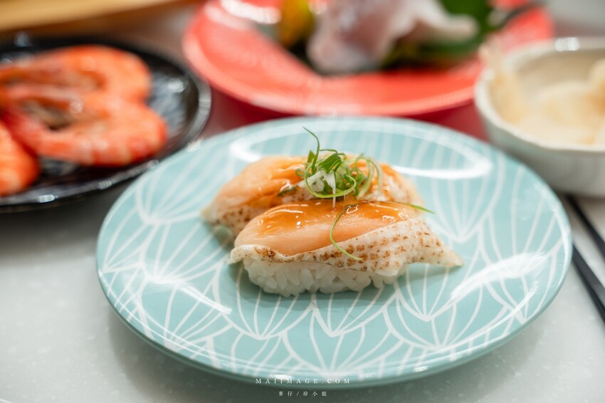 台北美食|光り鮨 光迴轉壽司~台北松山區全新開幕迴轉壽司,挑戰全台握壽司最低價,喜歡吃日本壽司刺身的