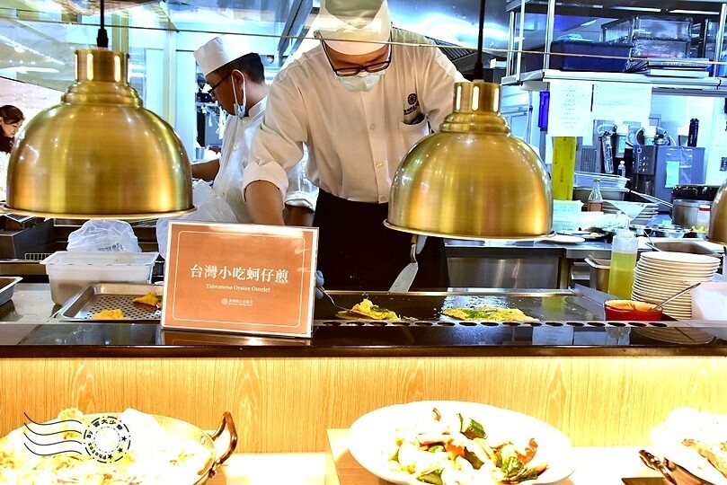 葛瑪蘭之星飯店自助餐:現做蚵仔煎