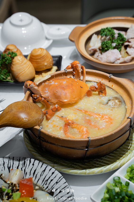 嘉義砂鍋粥_六上米砂鍋粥私房菜點心，巨好吃鱻爆紅蟳粥，每天限