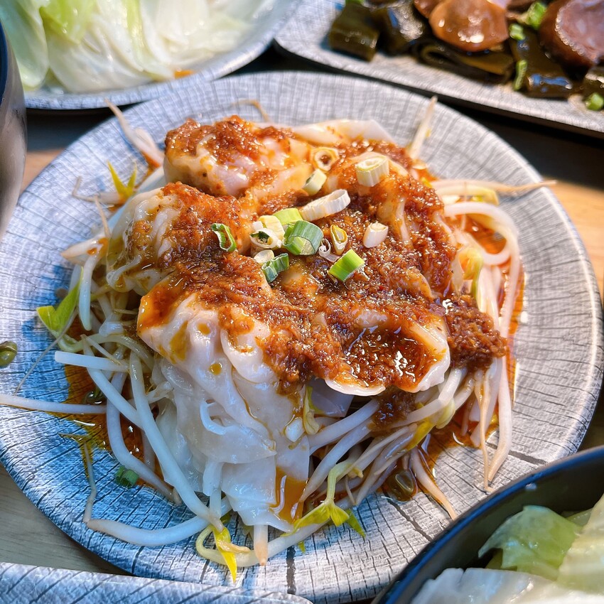 在地人激推的鵝肉午餐便當—鵝師兄-舒肥鵝肉專賣店 ,軟嫩香甜又多汁的鵝肉,讓人一吃成主顧