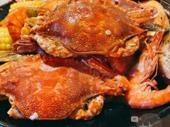 在地人激推的鵝肉午餐便當—鵝師兄-舒肥鵝肉專賣店 ,軟嫩香甜又多汁的鵝肉,讓人一吃成主顧