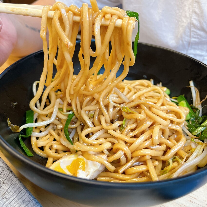 在地人激推的鵝肉午餐便當—鵝師兄-舒肥鵝肉專賣店 ,軟嫩香甜又多汁的鵝肉,讓人一吃成主顧