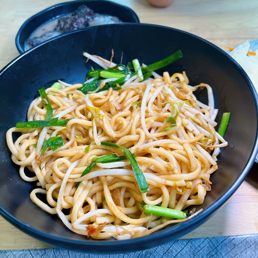 在地人激推的鵝肉午餐便當—鵝師兄-舒肥鵝肉專賣店 ,軟嫩香甜又多汁的鵝肉,讓人一吃成主顧