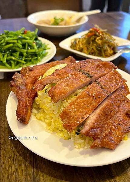 新北市永和區【五草車中華麵食館】用心、實惠，最接近鼎O豐 !