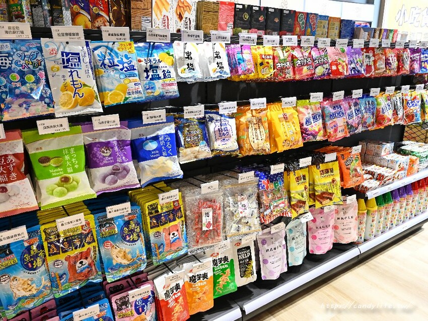 小吃貨進口食品|零食控、吃貨們的天堂,各國超夯零食通通有,要補貨就來小吃貨進口食品~