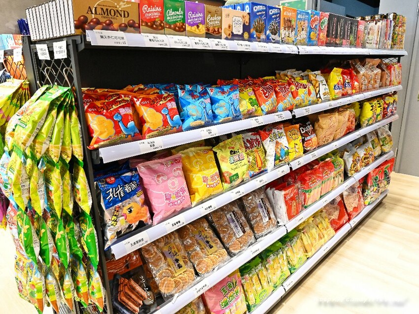 小吃貨進口食品|零食控、吃貨們的天堂,各國超夯零食通通有,要補貨就來小吃貨進口食品~