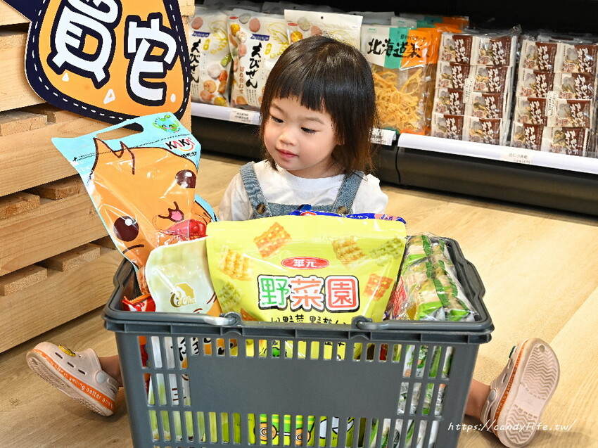 小吃貨進口食品|零食控、吃貨們的天堂,各國超夯零食通通有,要補貨就來小吃貨進口食品~