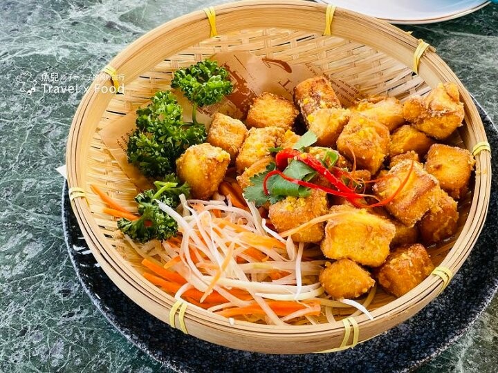 無邊際湛藍海景,峇里島風發呆亭,海明漾泰式料理景觀餐廳 @魚兒 x 牽手明太子的「視」界旅行