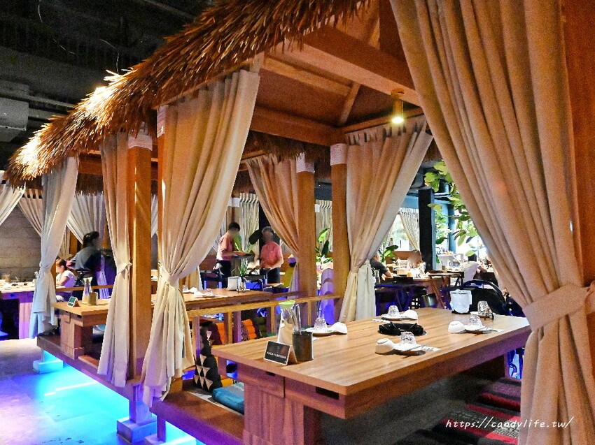 泰滾泰式火鍋｜都市中絕美叢林系泰式火鍋店，口味道地，蝦片無限吃到飽，超狂限時優惠一百元發票就送一百隻蝦！