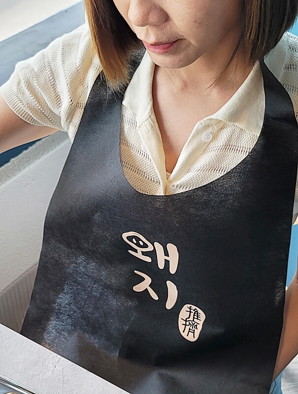 新開幕！！推擠 돼지韓式料理進駐一中商圈，必點烤肉拼盤、辣燉海鮮、繽紛韓國氣泡飲，還有6種小菜、霜淇淋