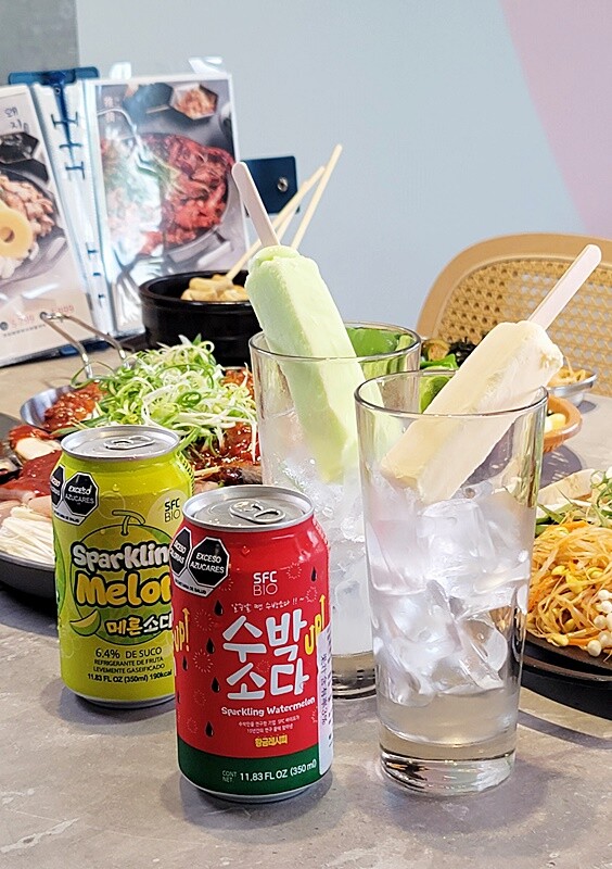 新開幕！！推擠 돼지韓式料理進駐一中商圈，必點烤肉拼盤、辣燉海鮮、繽紛韓國氣泡飲，還有6種小菜、霜淇淋