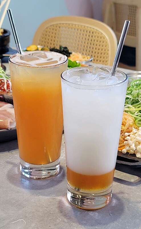 新開幕！！推擠 돼지韓式料理進駐一中商圈，必點烤肉拼盤、辣燉海鮮、繽紛韓國氣泡飲，還有6種小菜、霜淇淋