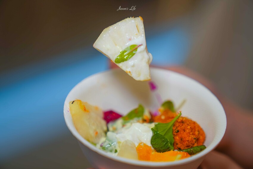 【台中南屯│美食】KOOBESTAR＊咖啡＊酷必捲。新開幕台中咖啡廳推薦，打造航空主題用餐空間，糙米捲心酥與咖